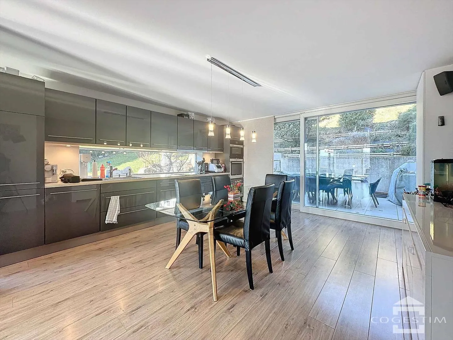 Terraced House 5.5 Rooms - Photo 4 of 13