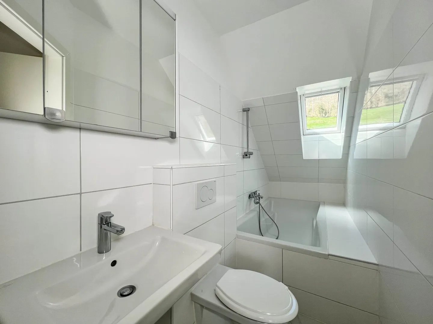 Charmant duplex de 4 pièces entièrement rénové pour du rendement - Foto 10 di 13