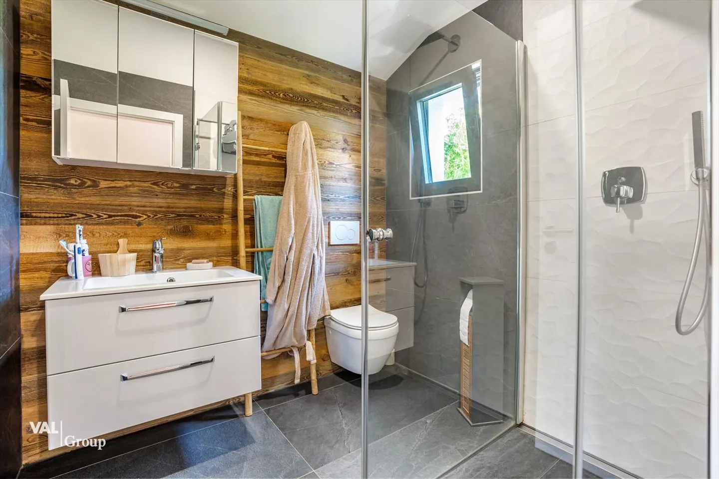 Splendide villa moderne avec jardin, terrasse et garage - Photo 7 sur 13