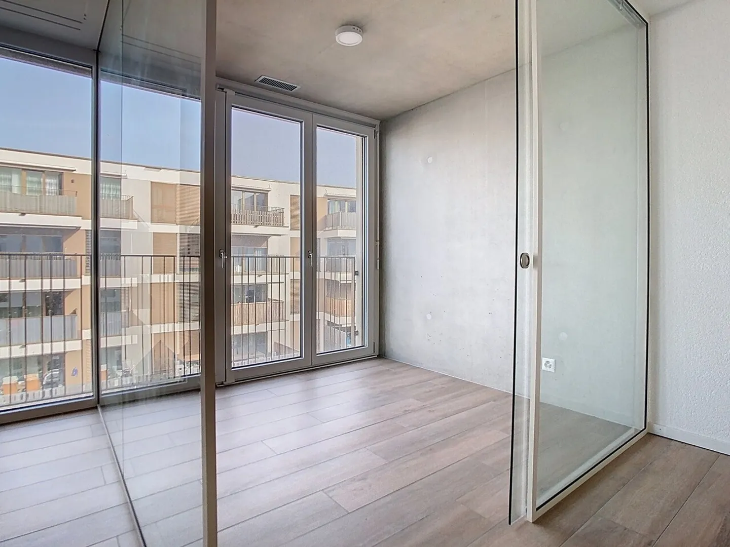 SUPERBO appartamento di 2 ½ stanze - Foto 1 di 9