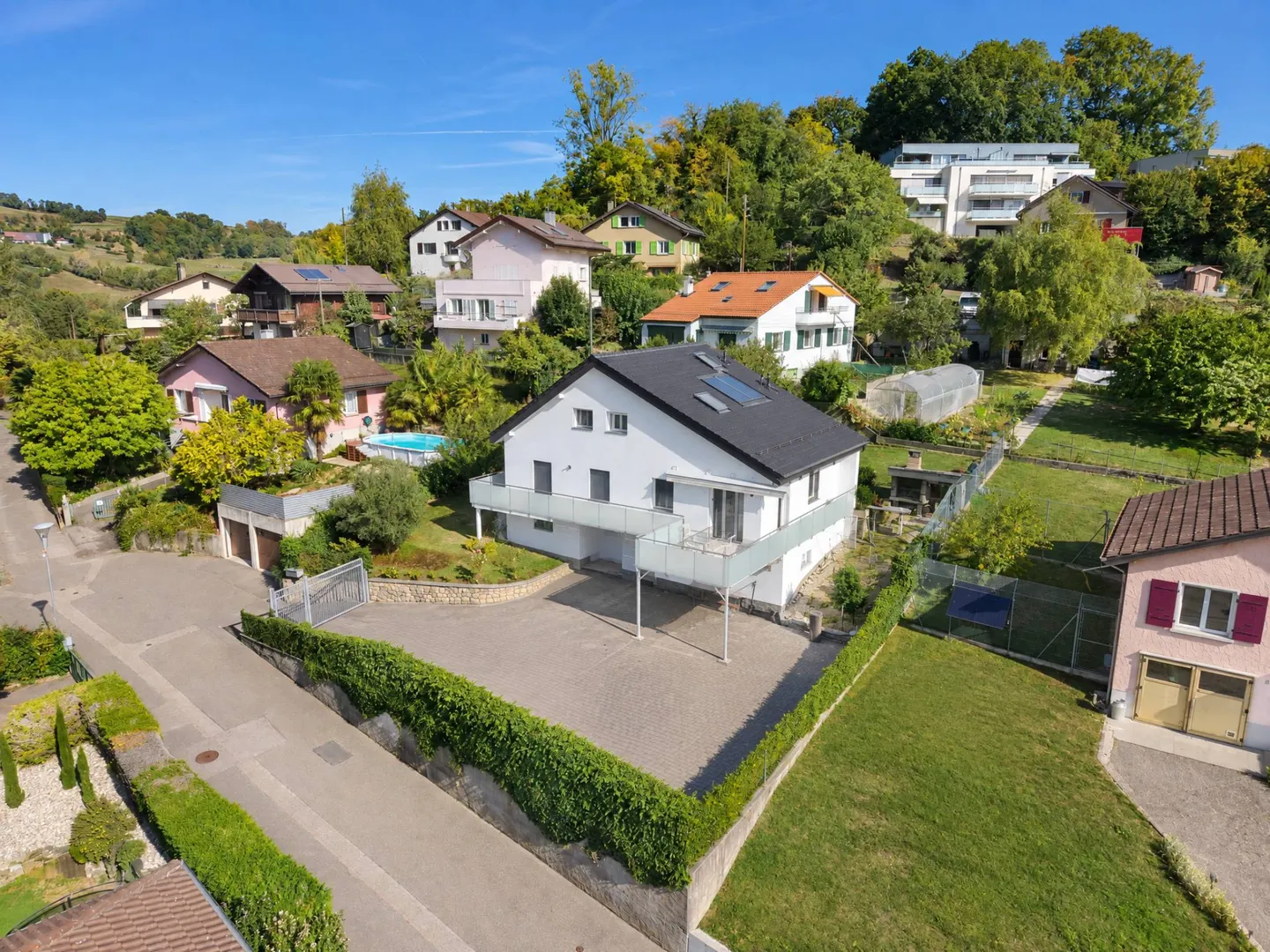 Flexible Family Home in Penthalaz - Photo 1 of 13