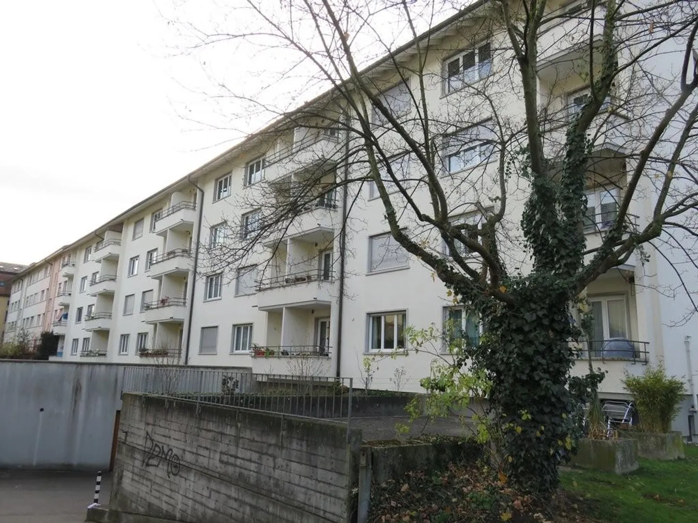 Posto auto nella Länggasse - Foto 1 di 2