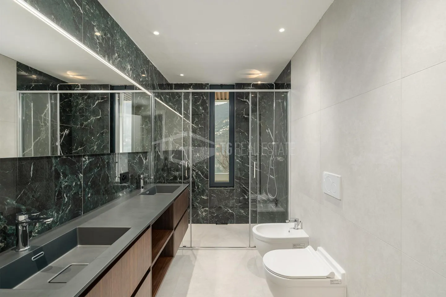 Moderne Villa mit Seeblick - Foto 9 von 13