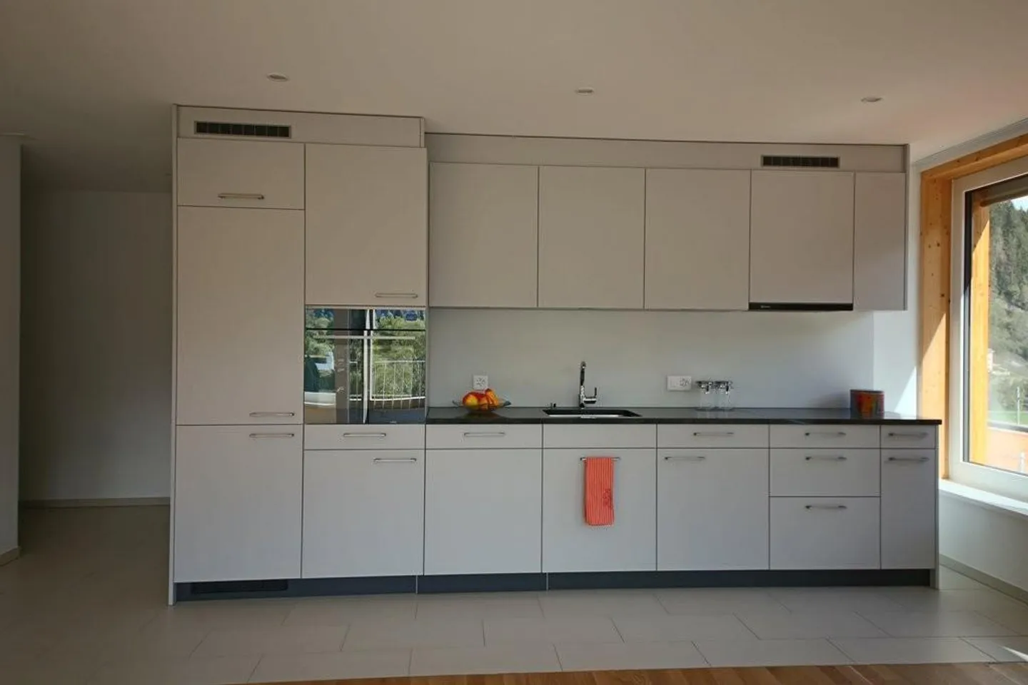 Appartamento senza tempo di 2,5 stanze in affitto a Ilanz! - Foto 2 di 6