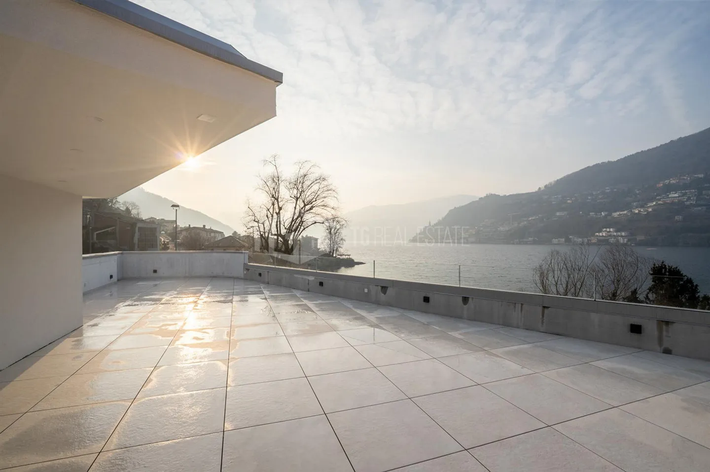 Moderne Villa mit Seeblick - Foto 10 von 13