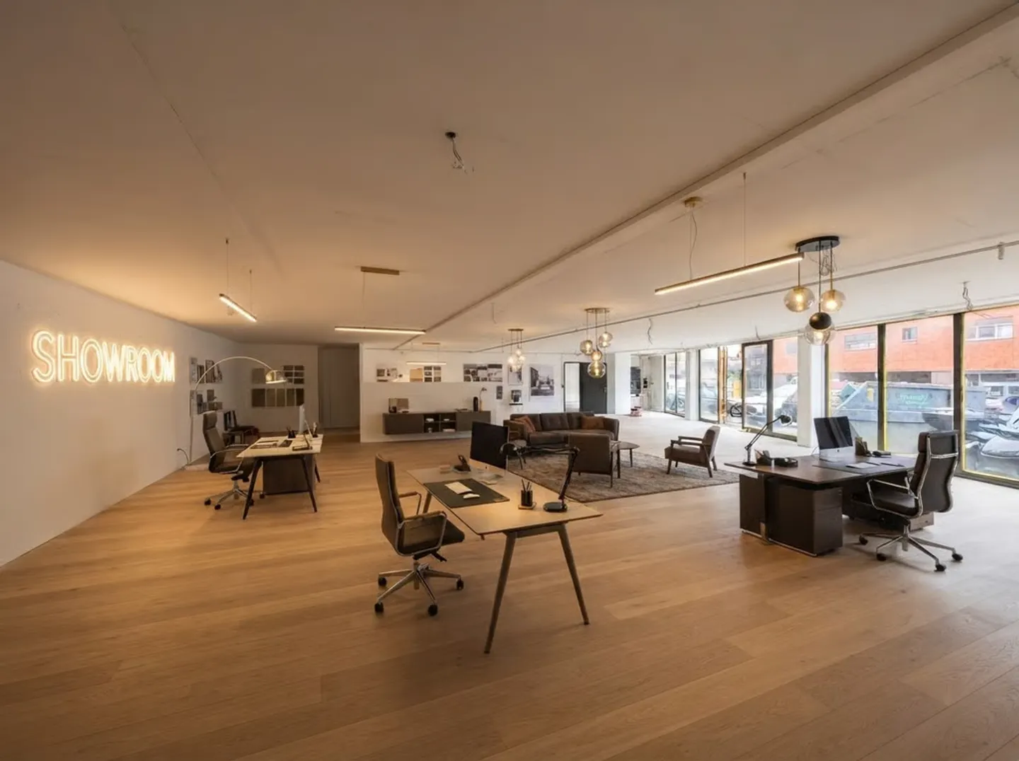 ECHALLENS - 597 m2 of versatile spaces in the heart of Gros-de-Vaud - Photo 3 of 12