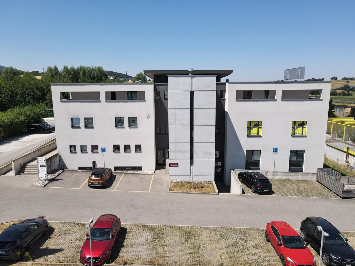 Industriezone Farvagny - Lokal mit 200 m2 - Photo 1 of 5