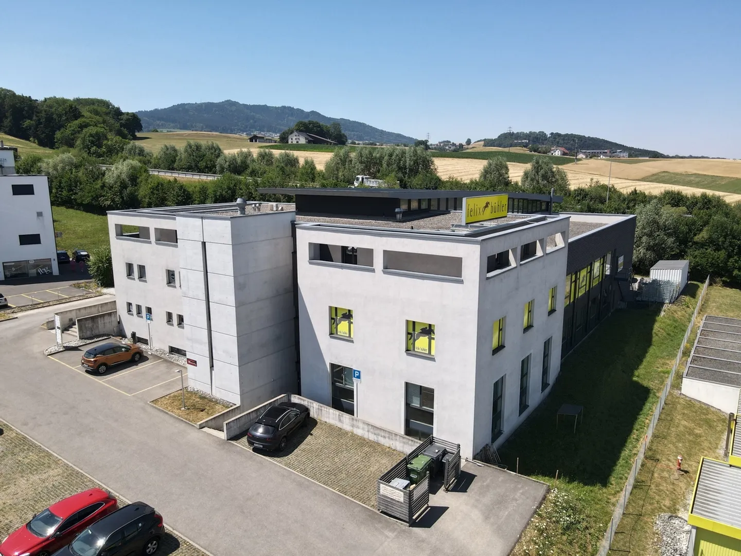 Industriezone Farvagny - Lokal mit 200 m2 - Photo 2 of 5