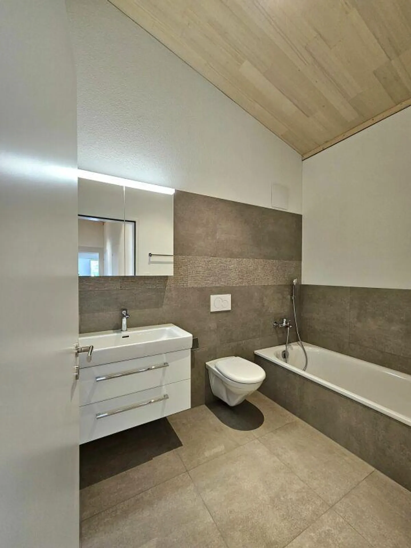 Neuwertige 4.5 Zimmer-Wohnung im Zentrum von Appenzell - Photo 5 sur 8