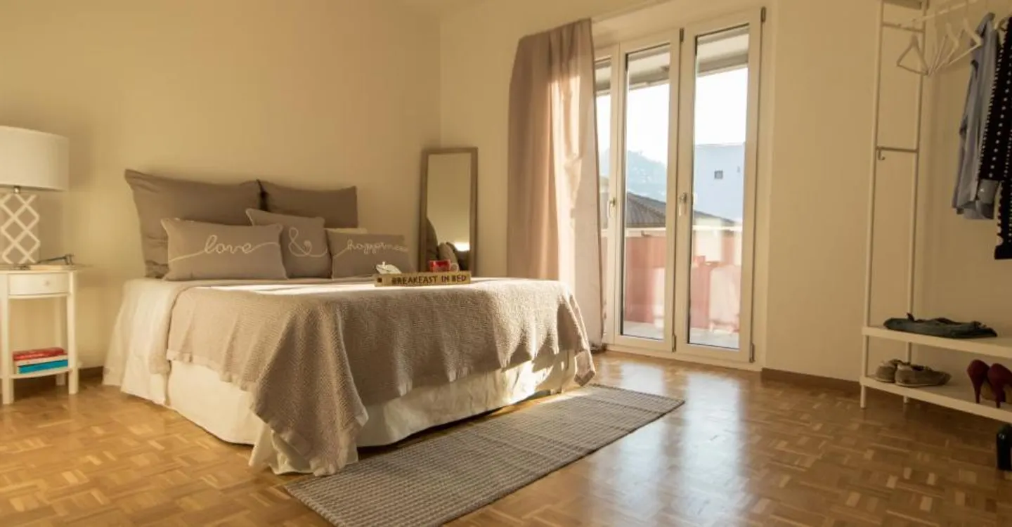 Charming and renovated near the city center - Photo 5 of 8