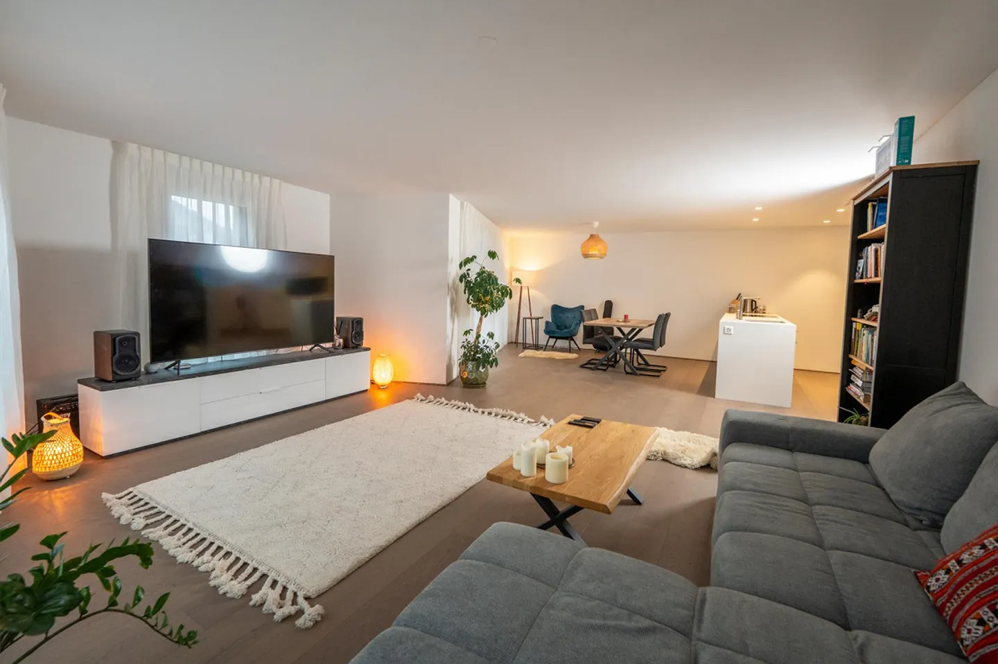 Moderno appartamento di nuova costruzione di 4.5 locali in una posizione privilegiata - Foto 4 di 8