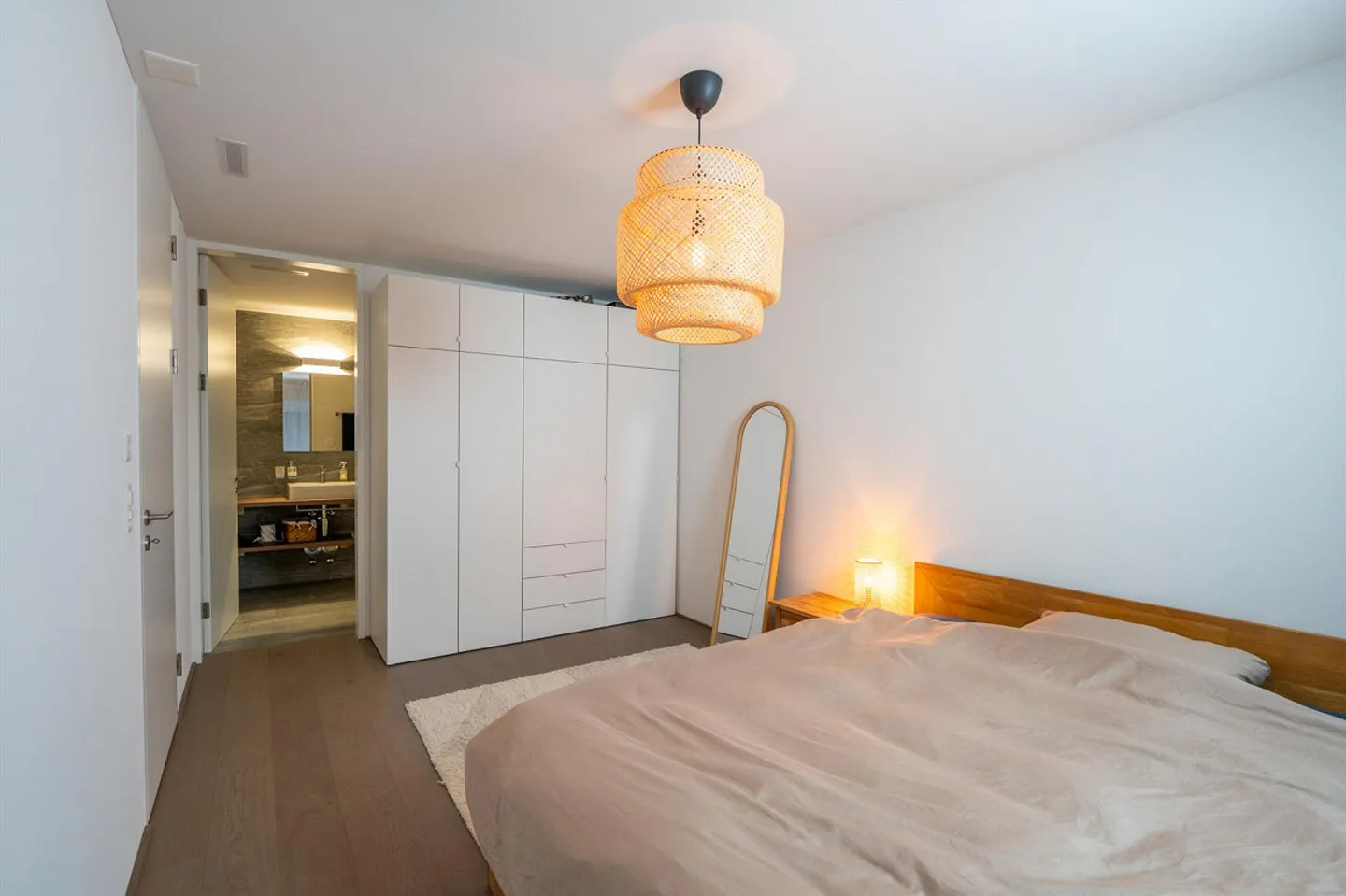 Moderno appartamento di nuova costruzione di 4.5 locali in una posizione privilegiata - Foto 6 di 8