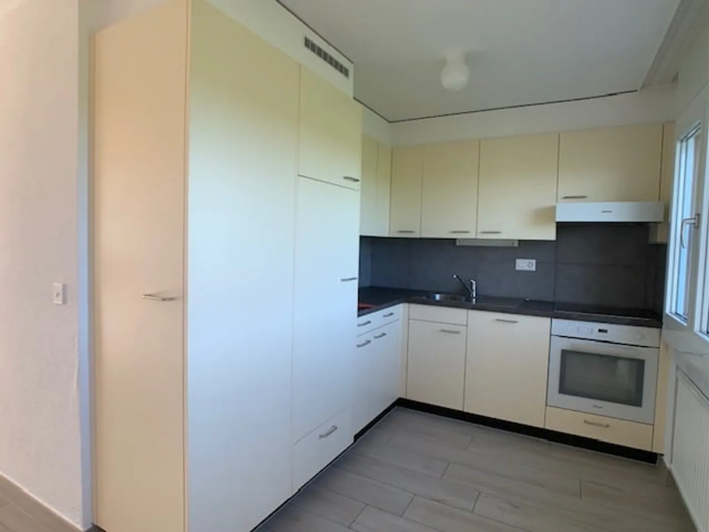 Wohnung mit 4,5 Zimmern von 85 m2 im 2. Stock - Foto 1 von 5