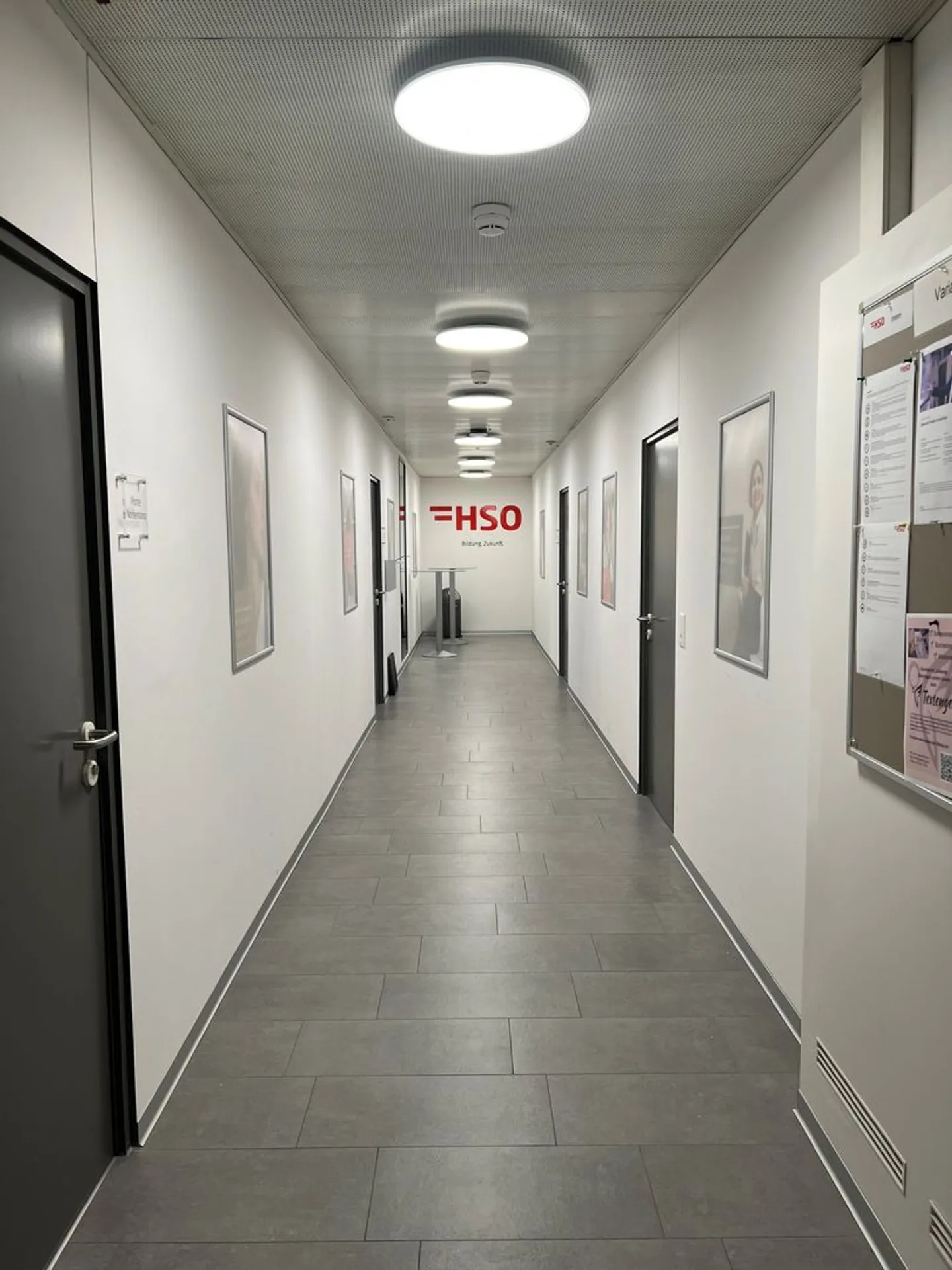 Commercial Space in Thun - Photo 3 of 9