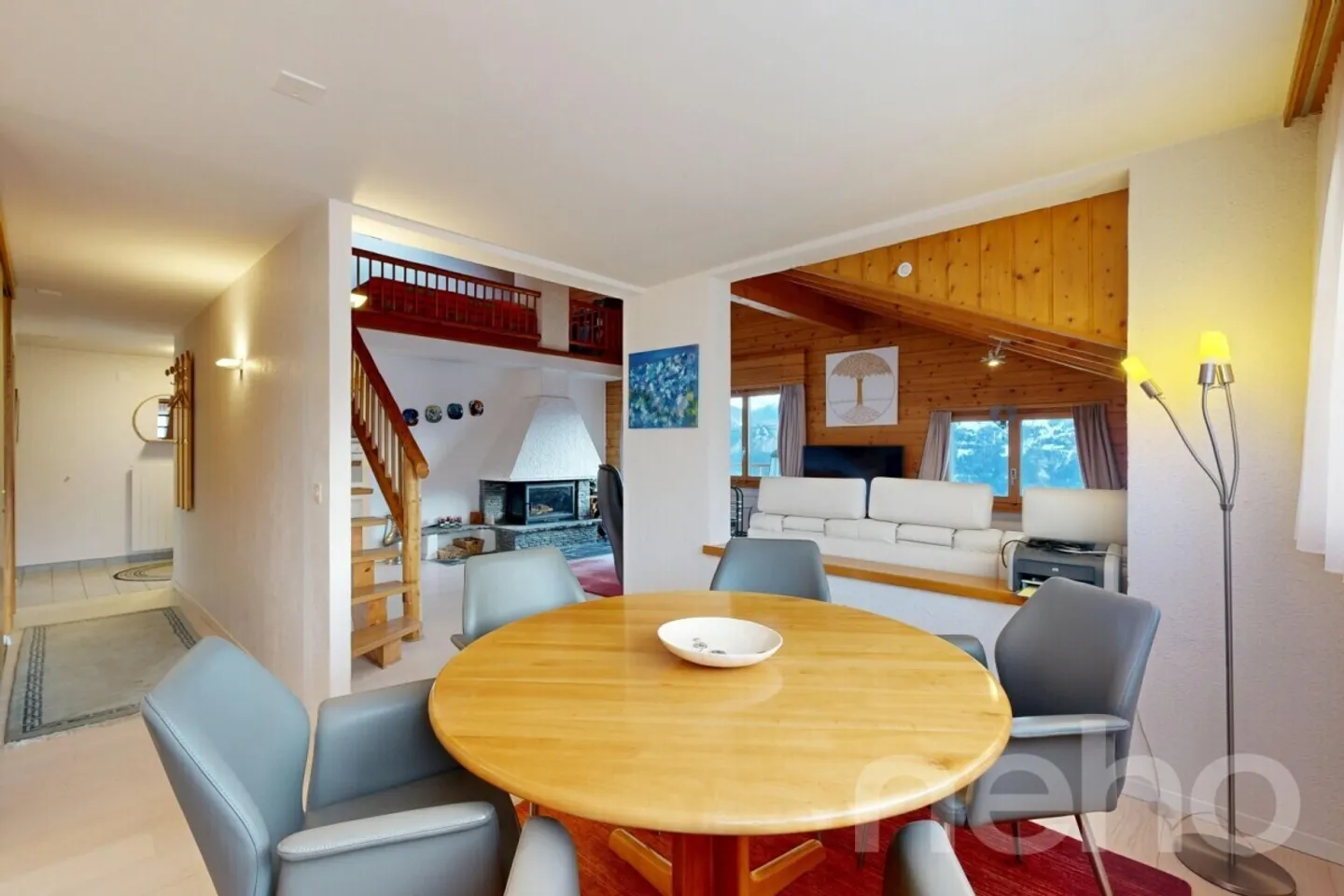 Beautiful furnished top-floor apartment with mezzanine - Photo 5 of 12