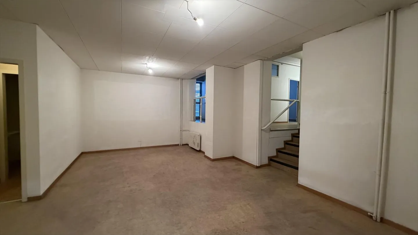 Spazio ufficio in affitto - Foto 6 di 9