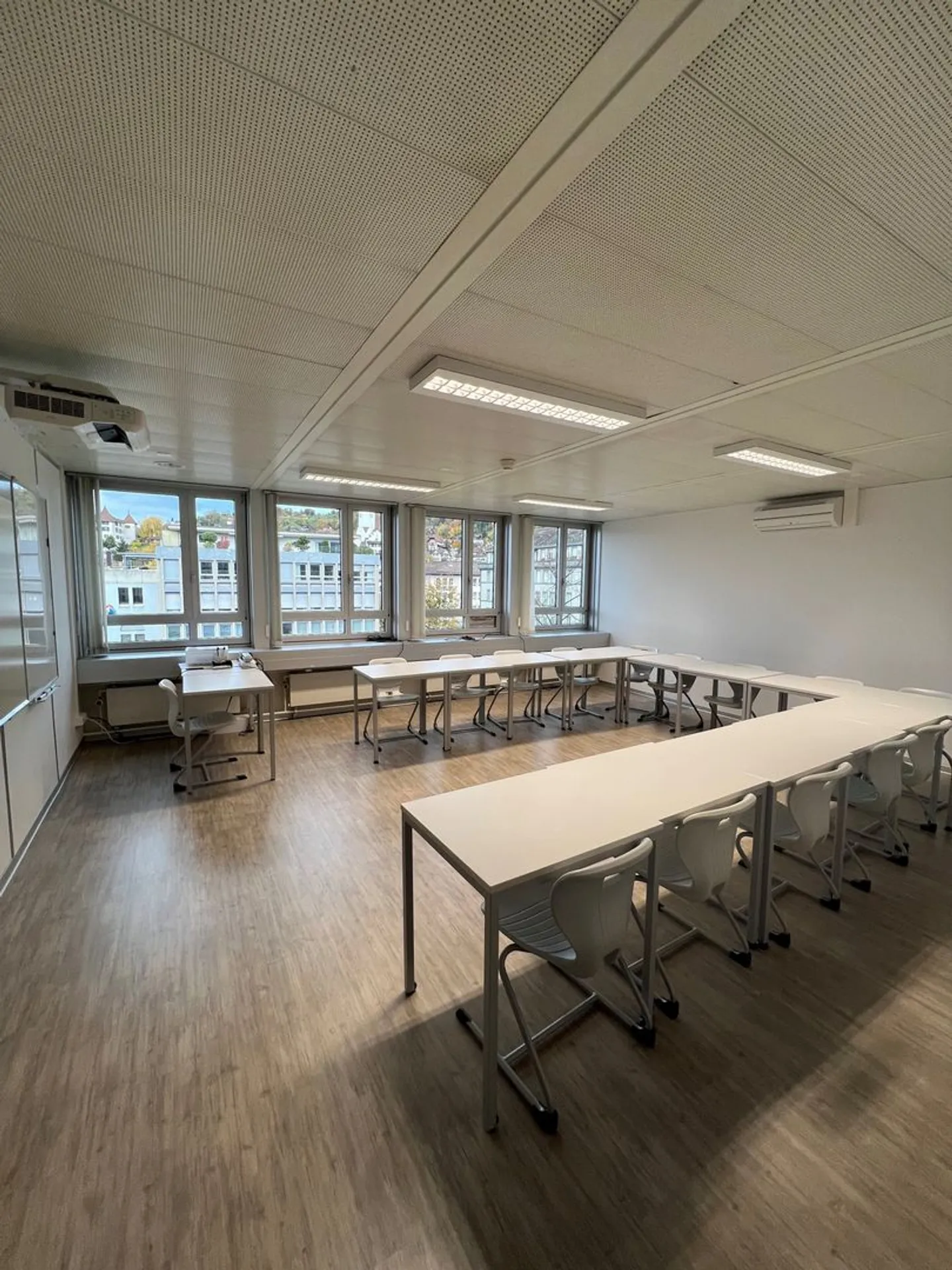Commercial Space in Thun - Photo 8 of 9
