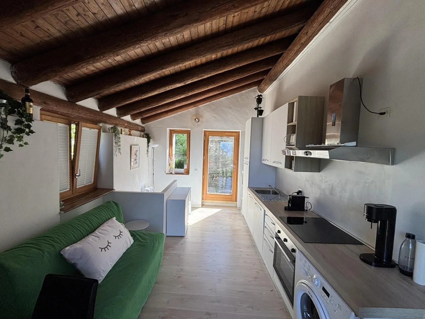 Casa di 2 locali molto tranquilla, soleggiata con bella vista. - Foto 3 di 24