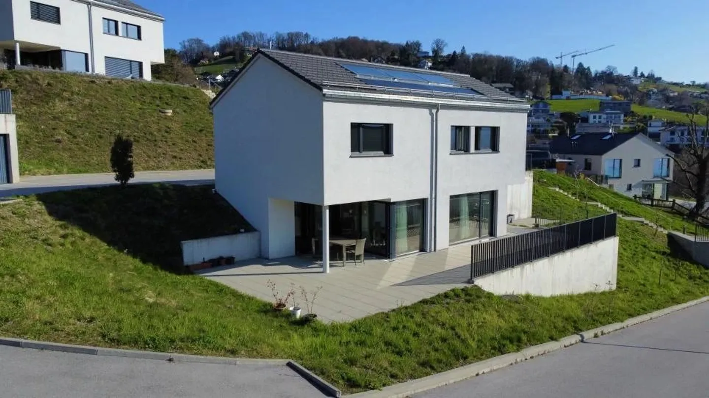 Bella villa individuale con 4,5 camere! - Foto 10 di 11