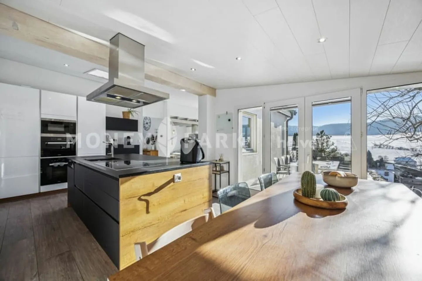 Einfamilienhaus mit 5,5 Zimmern und herrlichem Blick - Foto 5 von 13