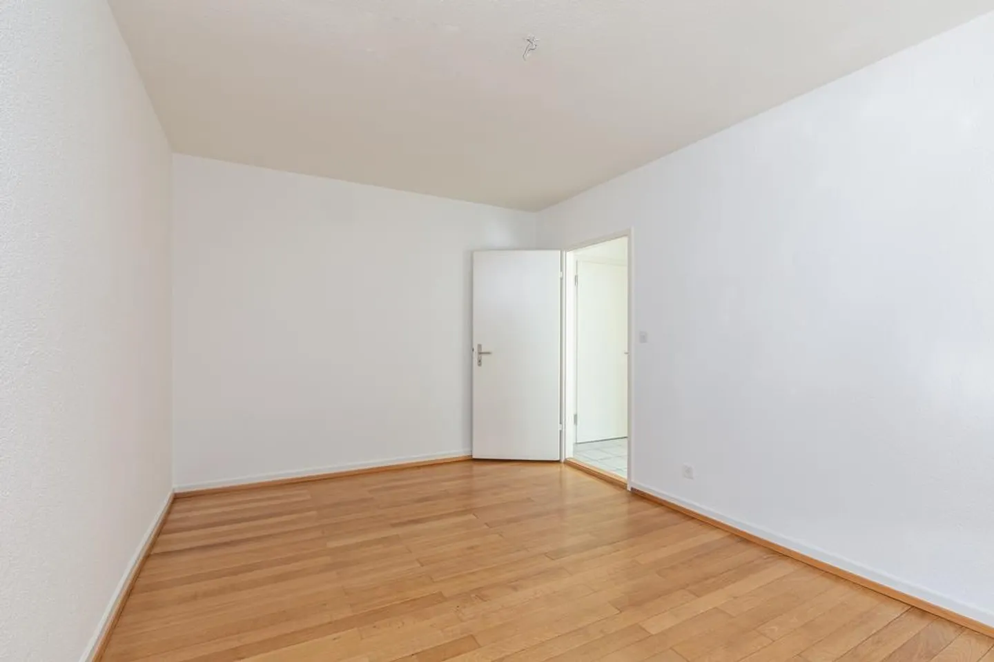 Beautiful 2-room apartment for rent - Photo 5 of 8