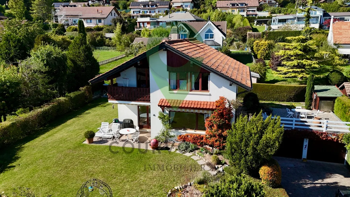 Casa indipendente che offre comfort e vista sulle Alpi e sul lago - Foto 10 di 12