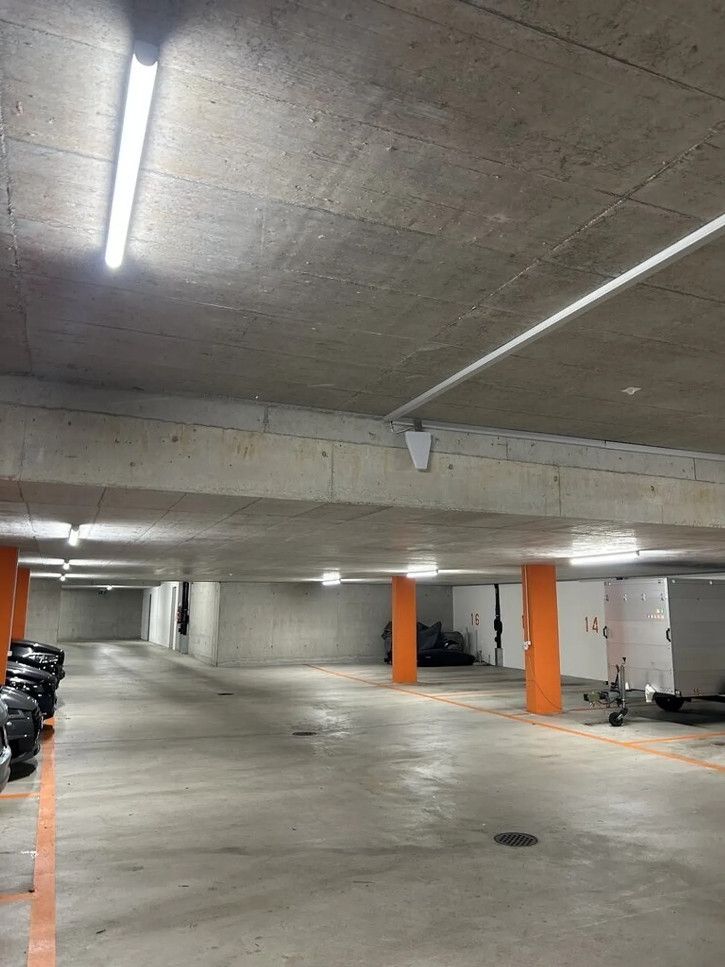 Cerchi posti auto? - Foto 3 di 5