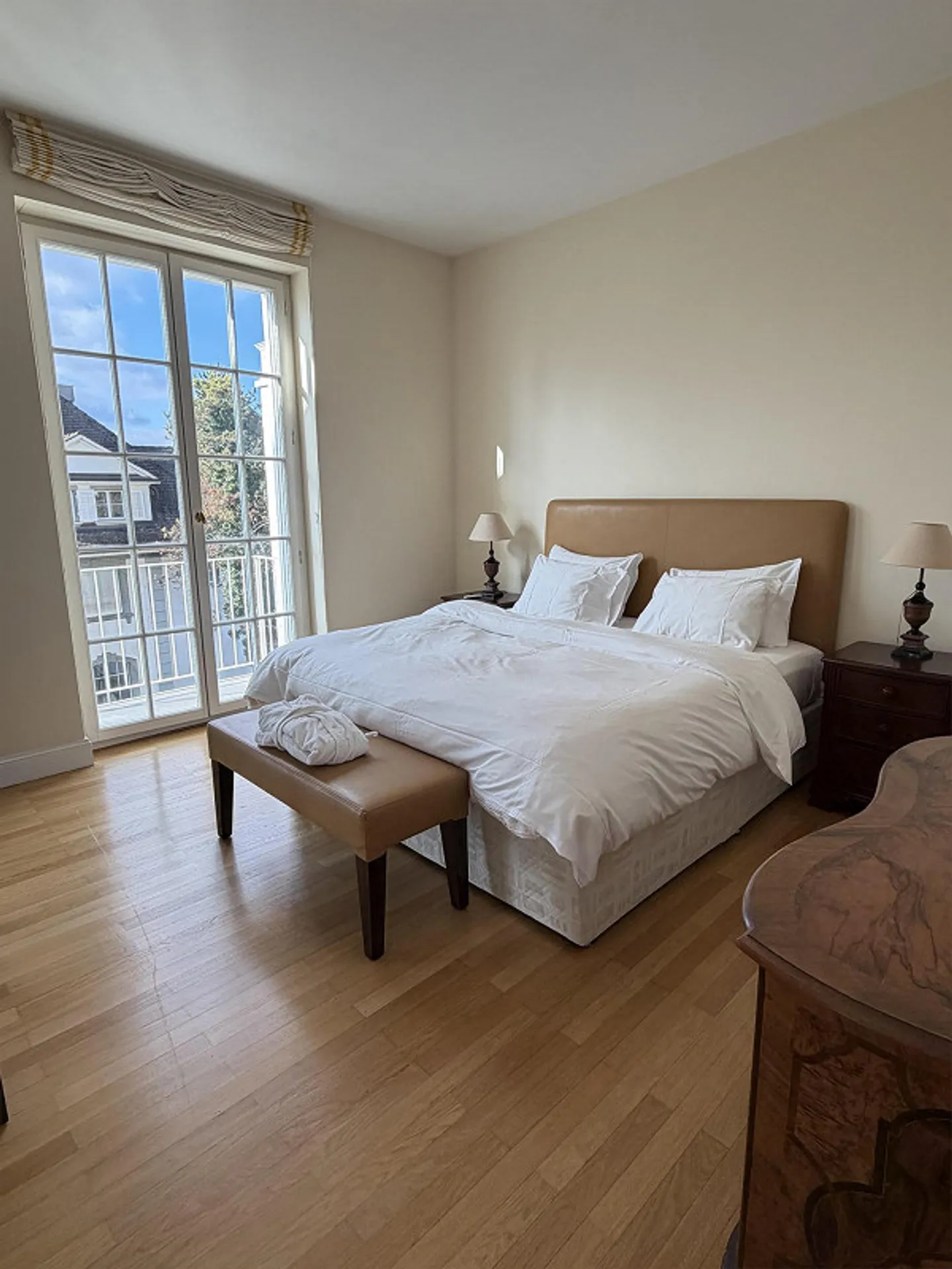 Luxury Apartment in Zurich - Photo 11 of 12