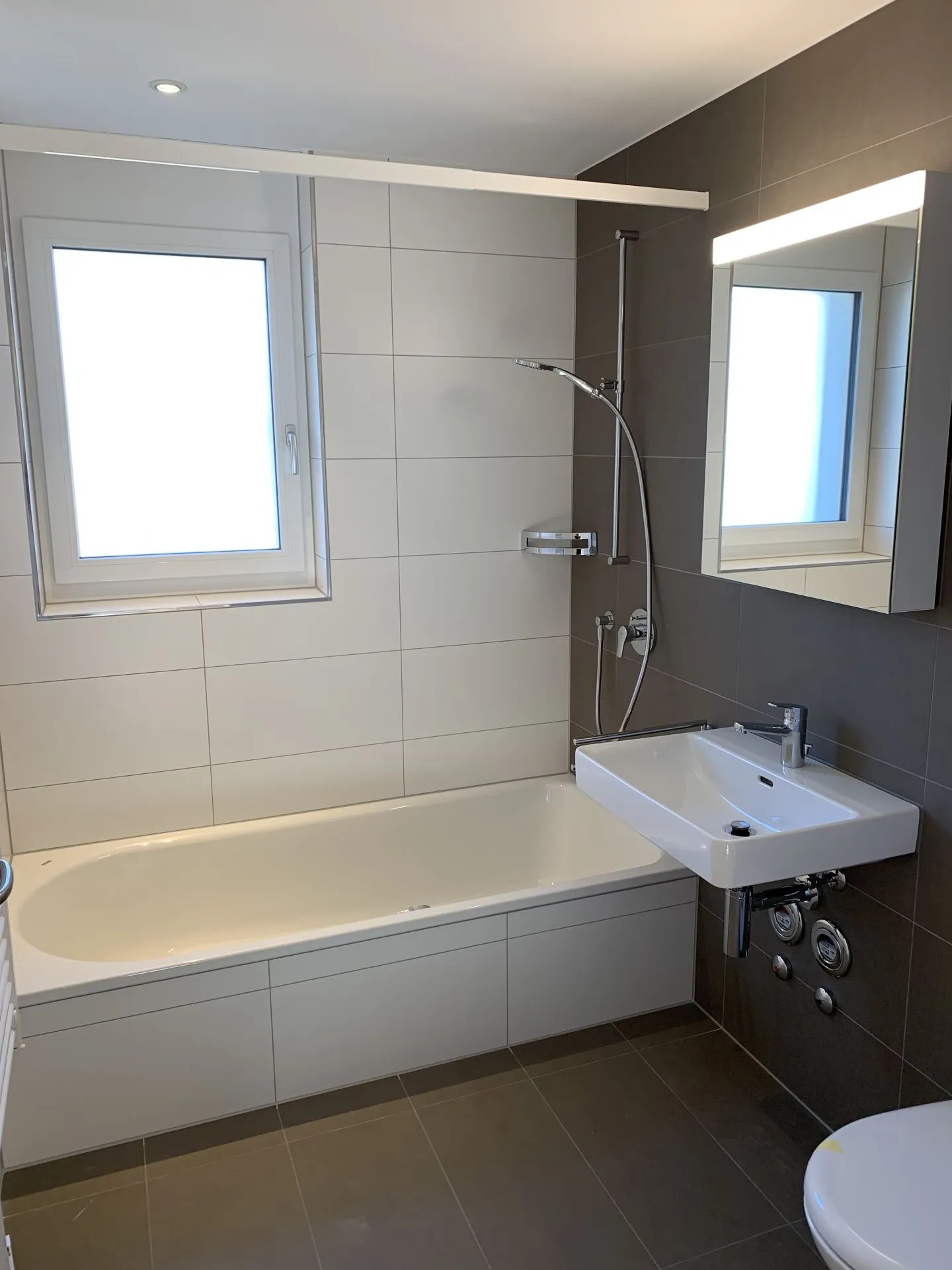 Modern 2.5-room apartment in the center of Kriens - Photo 5 of 9