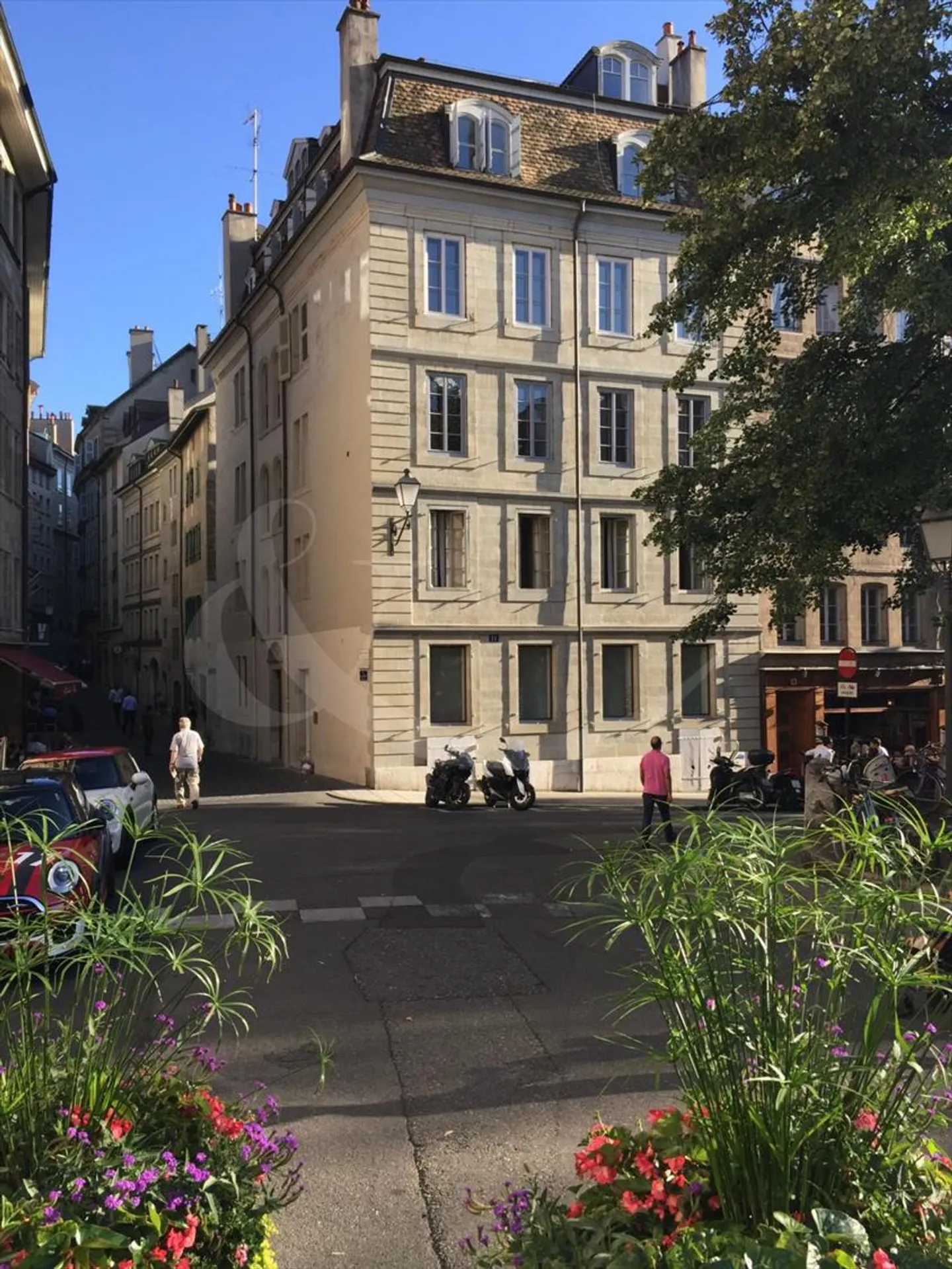 2 Rue Etienne-Dumont, 6 Camere - Foto 1 di 13