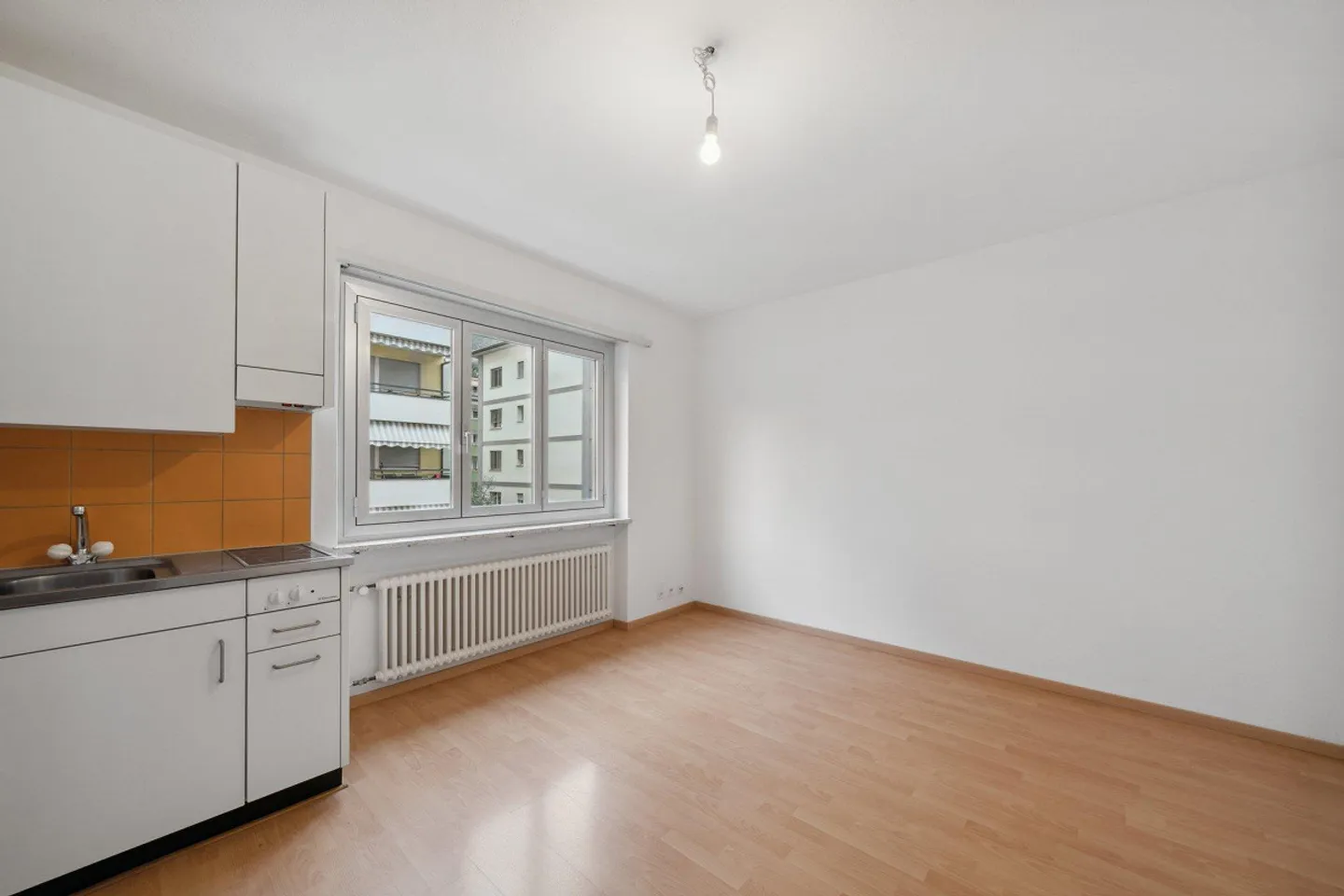 Monolocale soleggiato in zona tranquilla - Foto 4 di 8