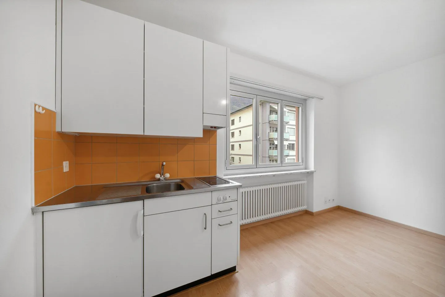 Monolocale soleggiato in zona tranquilla - Foto 5 di 8