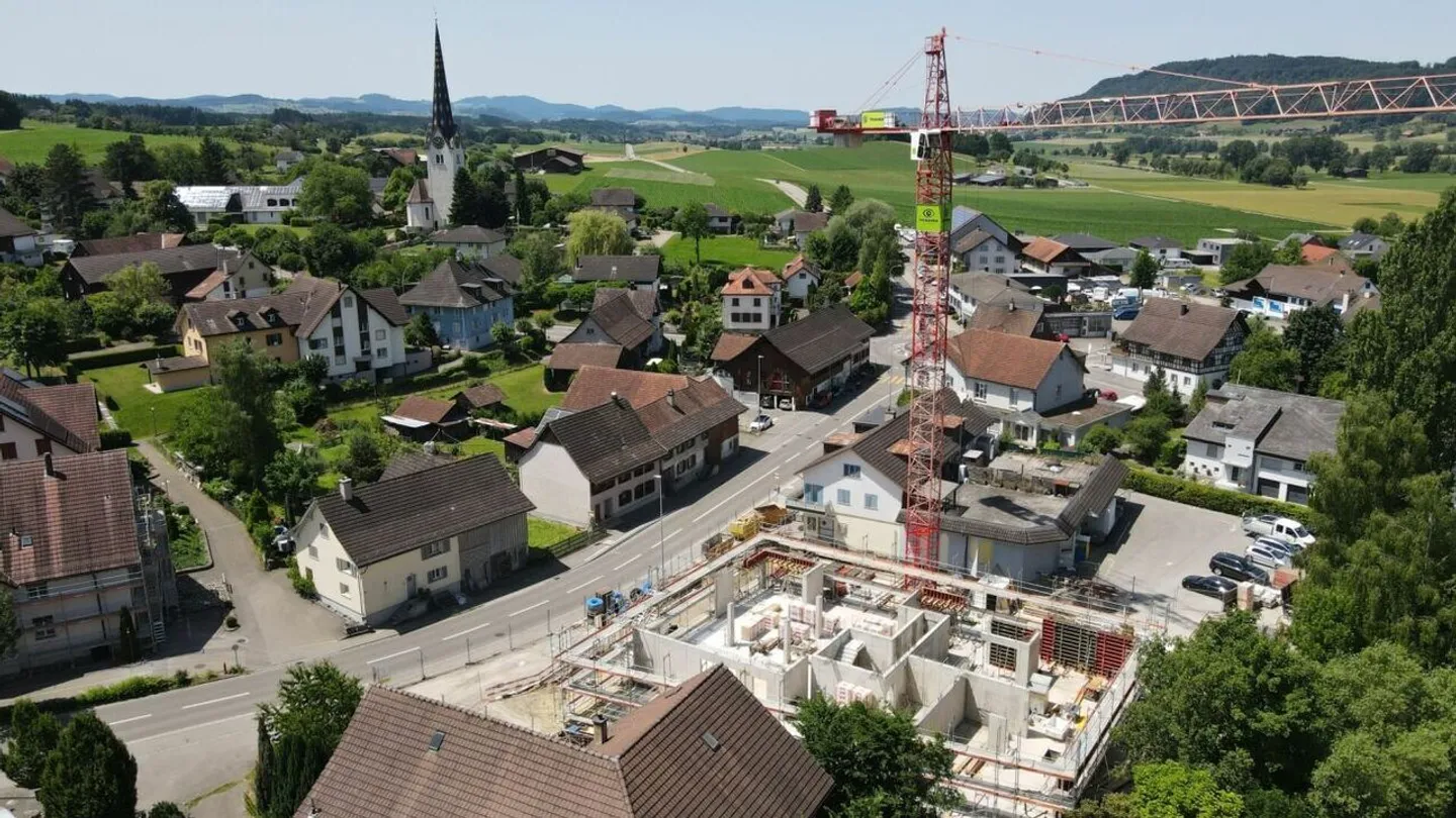 Vivere con un futuro - Spazioso, confortevole e adatto agli anziani nel centro di Affeltrangen - Foto 2 di 5