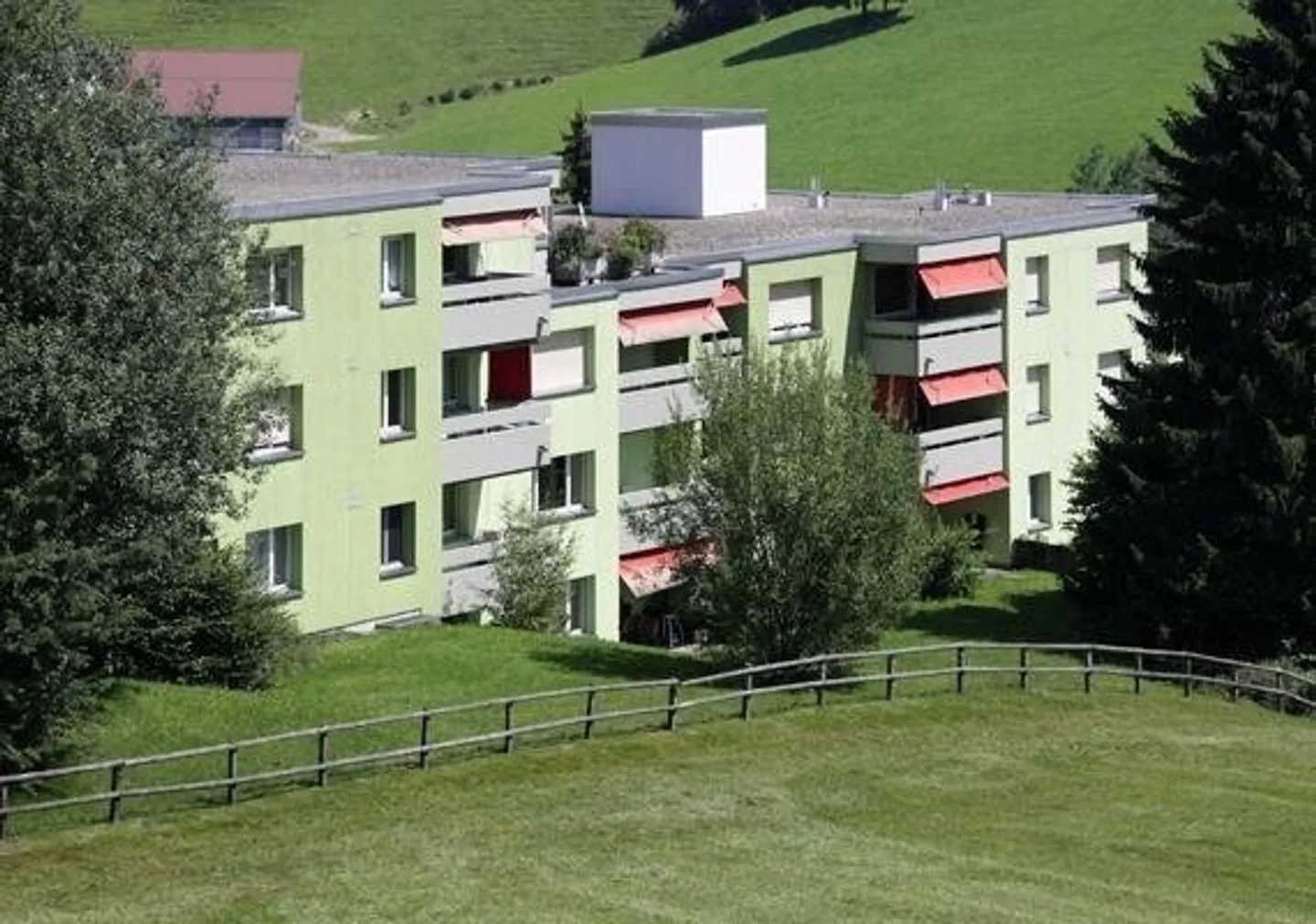 Wohnen in Herisau... Sehr geeignet für Familie! - Foto 1 von 9
