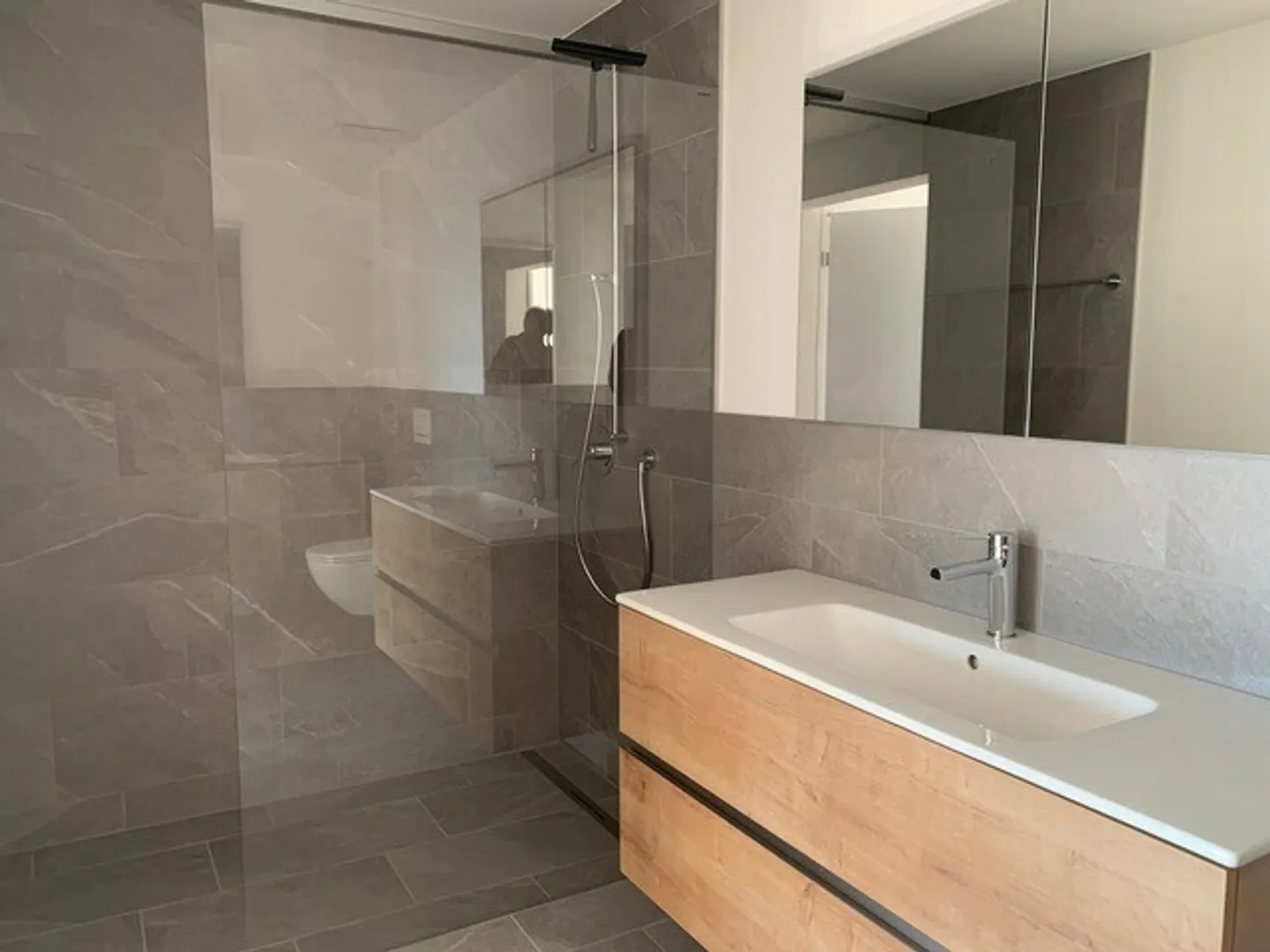 Appartement luxueux 3.5 pièces - Photo 9 sur 15