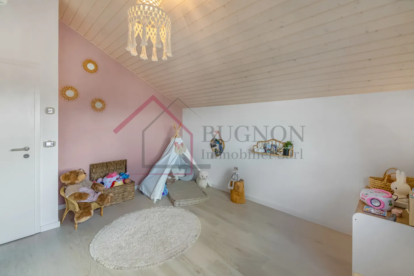 villa indipendente di 4,5 stanze - Foto 9 di 15