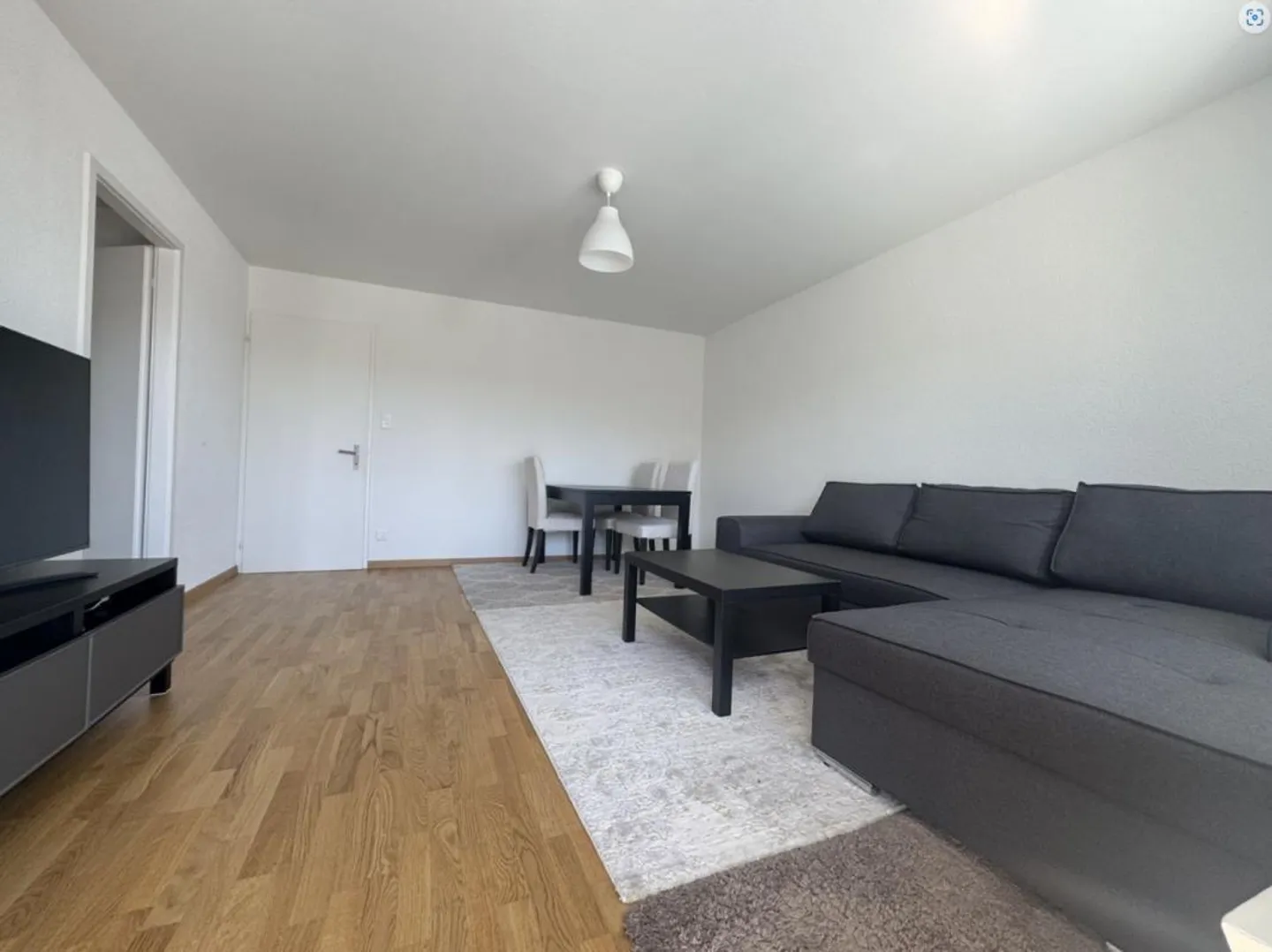 Bellissimo appartamento di 3 locali nel verde - Foto 3 di 9