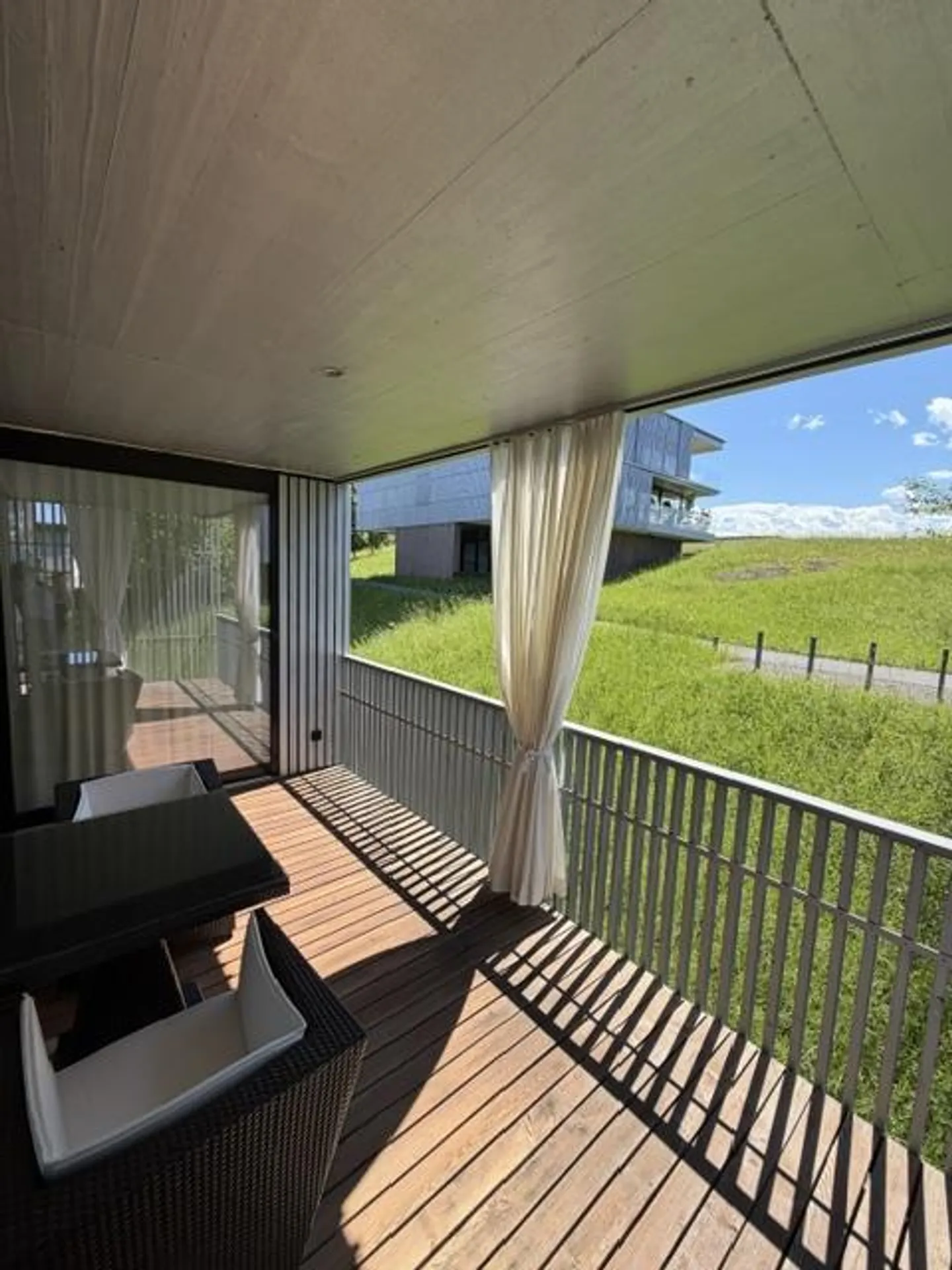 Moderne Terrassenwohnung in Jona - Foto 2 von 12
