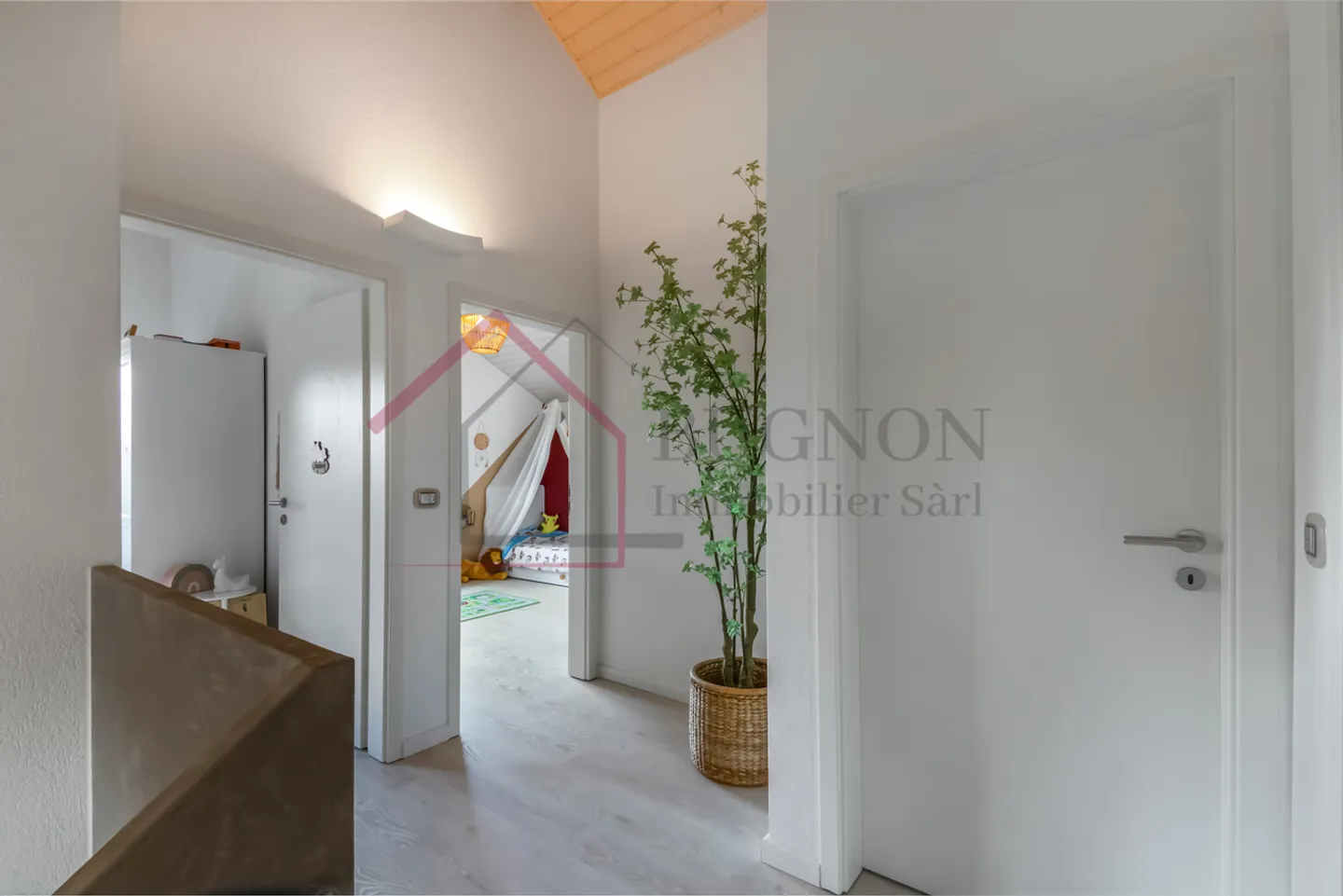 villa indipendente di 4,5 stanze - Foto 11 di 15