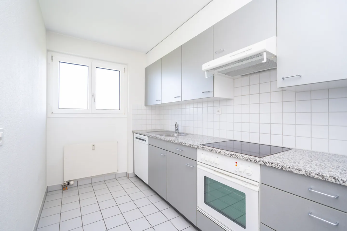 Cozy 3.5 Room Apartment in a Quiet Location - Photo 2 of 7