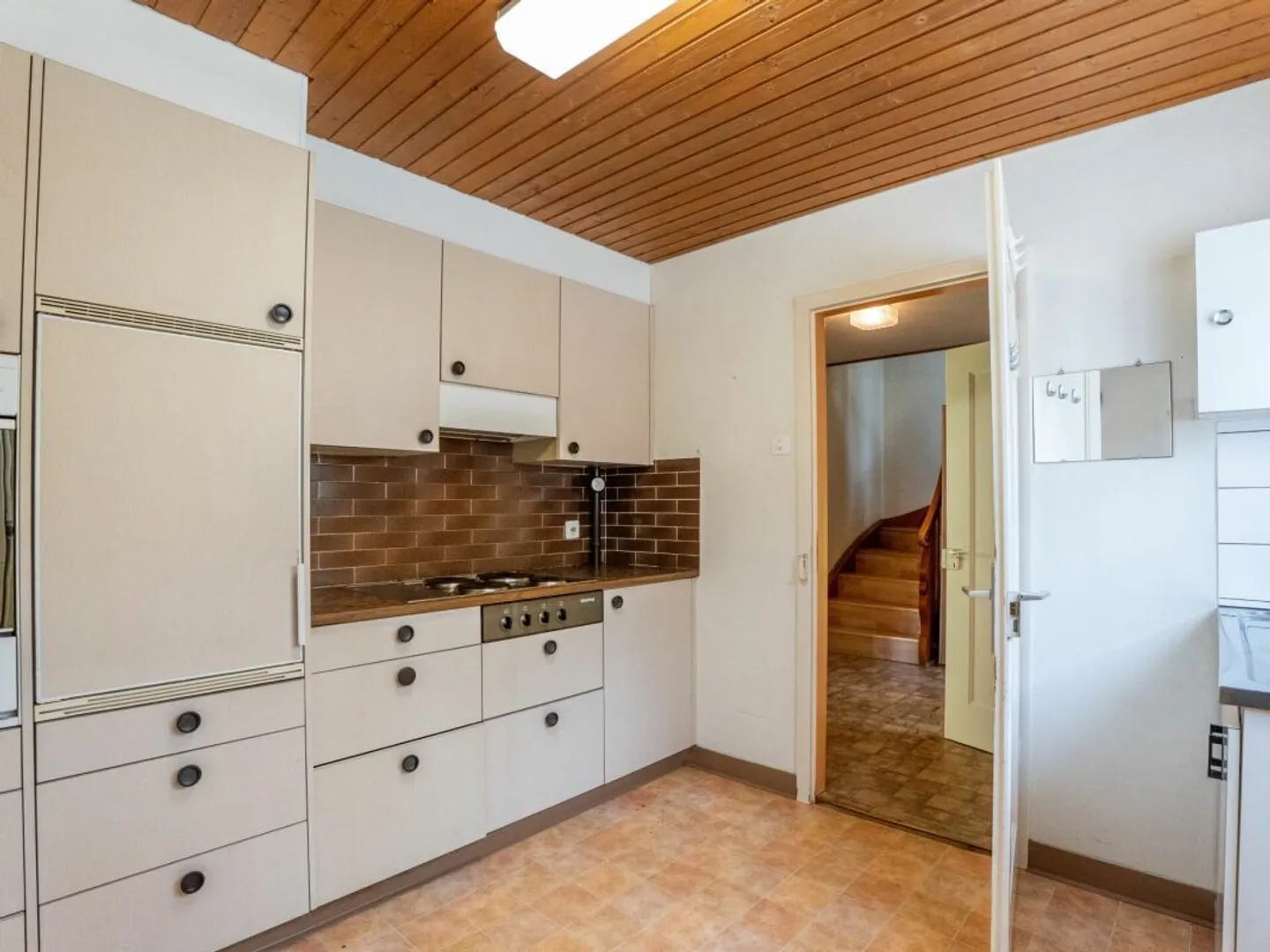 Terreno edificabile di 1'943 m² in una posizione soleggiata con opzioni versatili - Foto 10 di 22