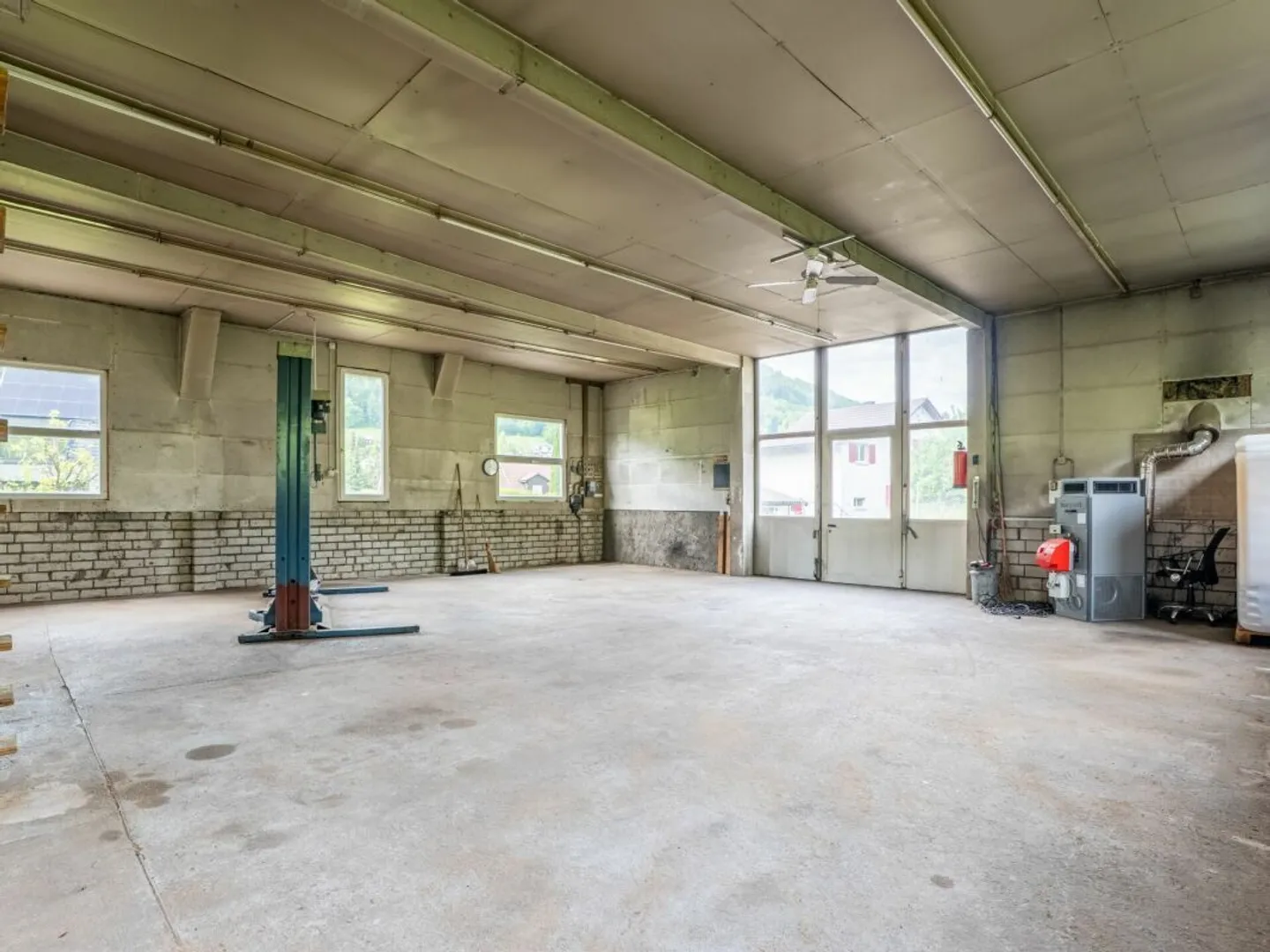 Terreno edificabile di 1'943 m² in una posizione soleggiata con opzioni versatili - Foto 15 di 22