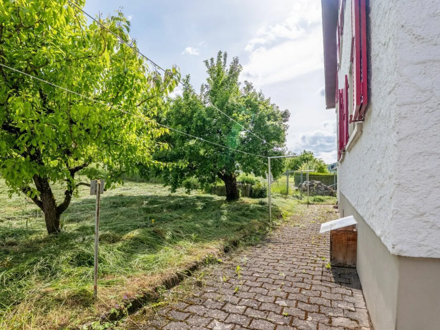 Terreno edificabile di 1'943 m² in una posizione soleggiata con opzioni versatili - Foto 16 di 22