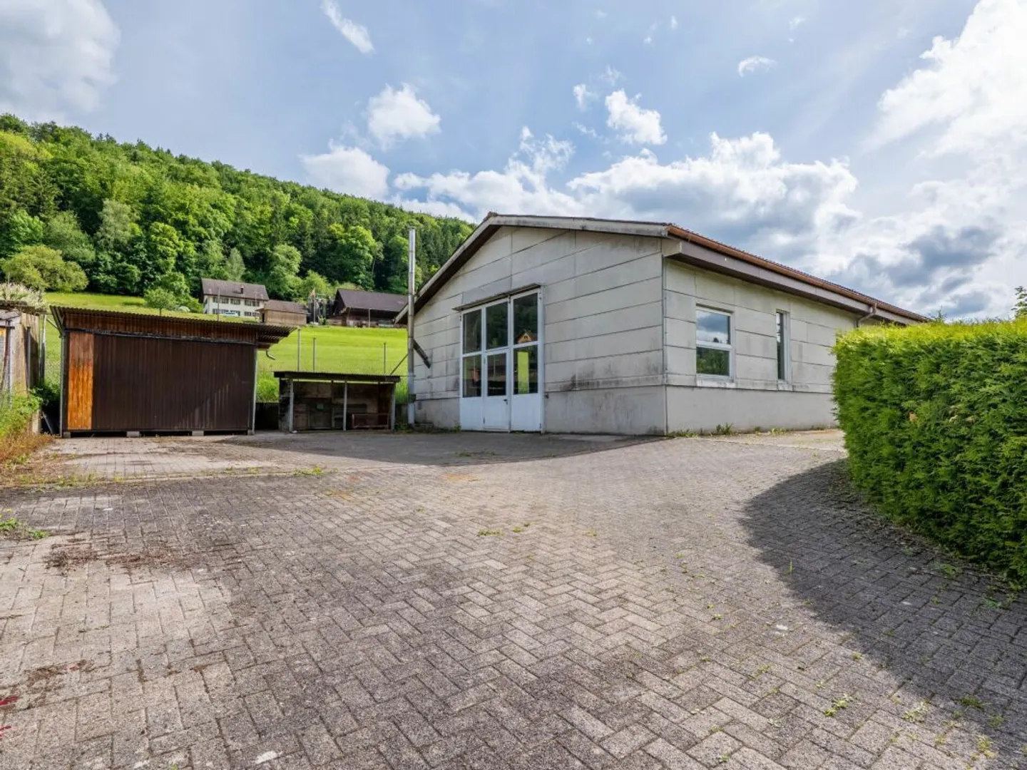 Terreno edificabile di 1'943 m² in una posizione soleggiata con opzioni versatili - Foto 18 di 22