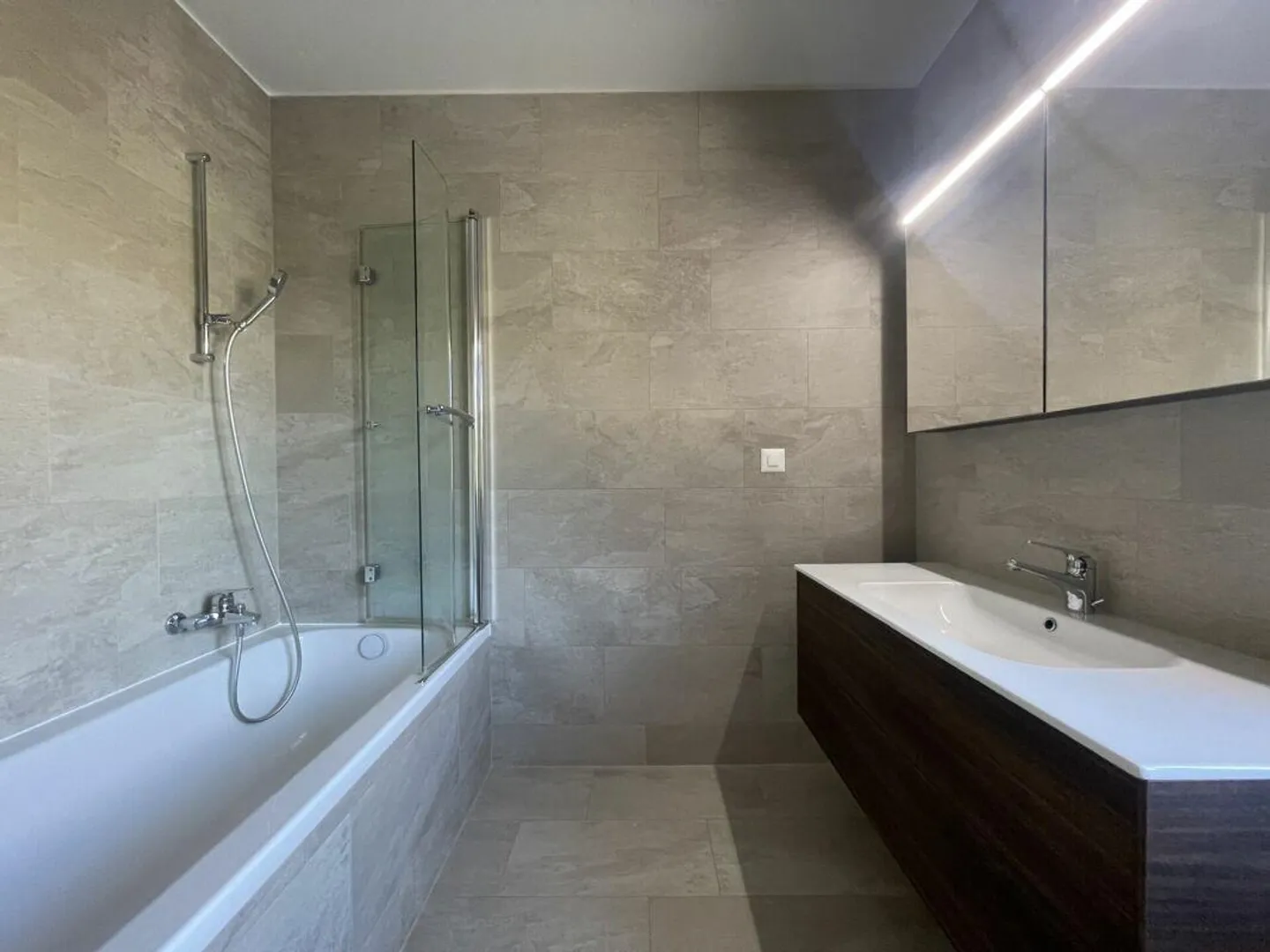 Beautiful single-family villa with large garden in Sementina - Foto 9 di 11