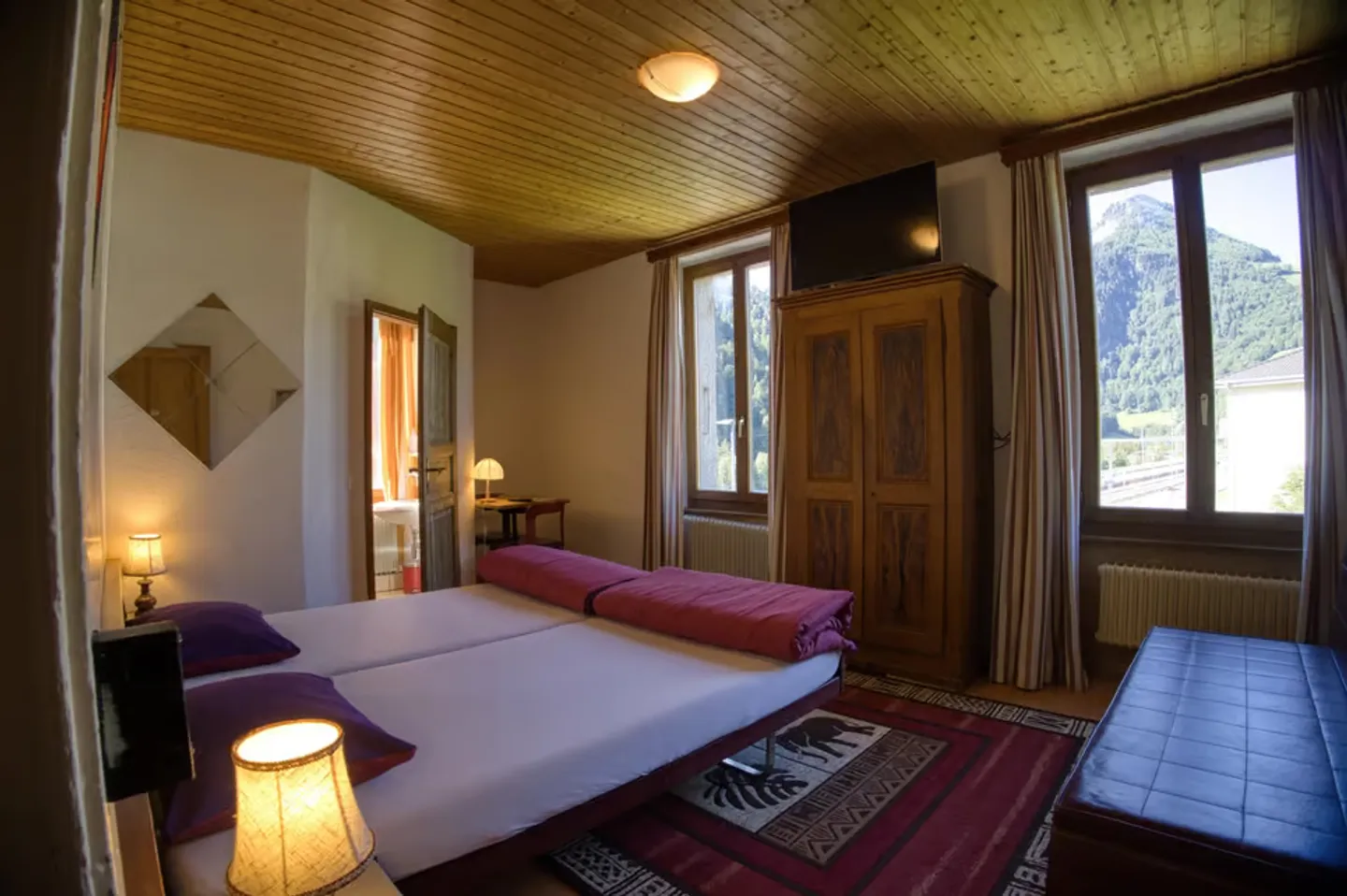 Altes Charakterhotel mit bebaubarem Land? Großes Potenzial zur Verbesserung - Foto 9 von 13