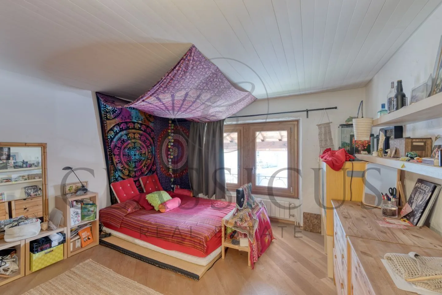 Maison de caractère XVIIIe - 330 m², jardin arboré &amp; terrasse jacuzzi à Aire-la-Ville - Photo 12 sur 13