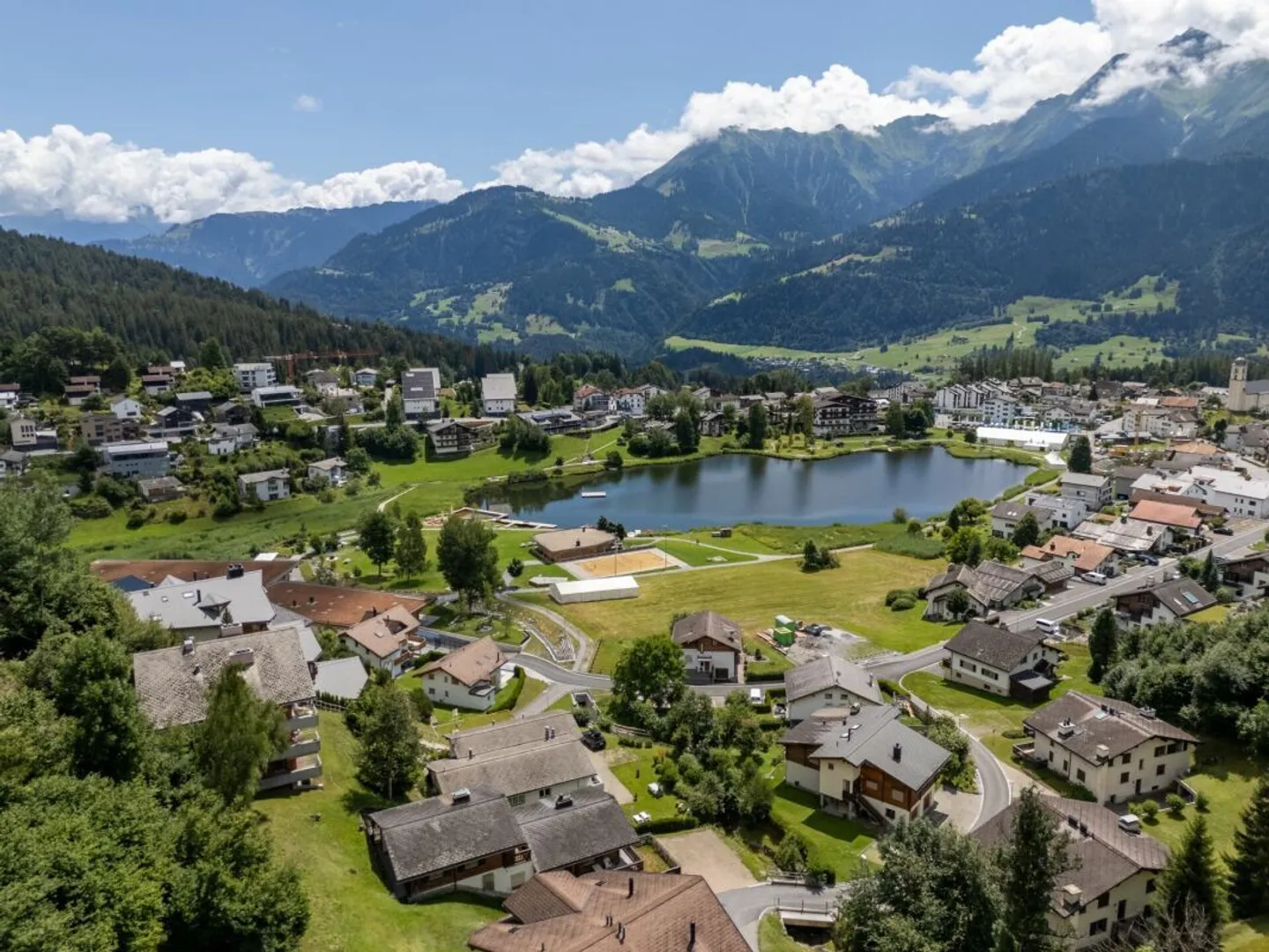 Your Place in the Sun: Garden Apartment Above Lake Laax - Photo 15 of 16