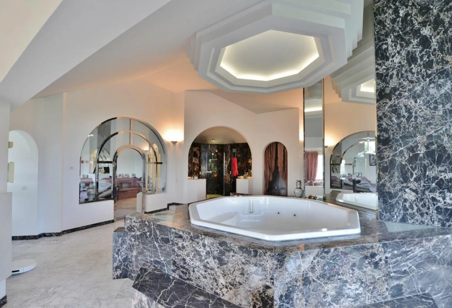 Dream Apartment at Klingenberg - Photo 18 of 22