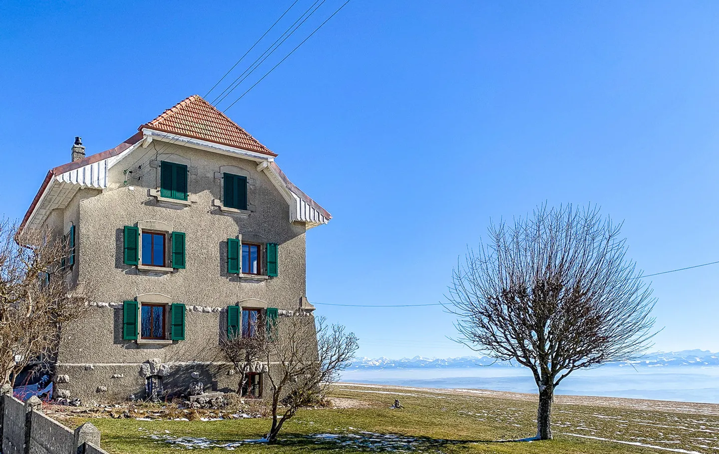 3-room apartment with beautiful view of the Alps - Photo 1 of 12